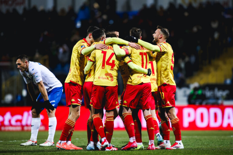 2025.02.07 Mielec
Pilka nozna PKO Ekstraklasa 2024/2025
Stal Mielec - Jagiellonia Bialystok
N/z gol bramka radosc Afimico Pululu
Foto Marta Badowska / PressFocus

2025.02.07 Mielec
Football Polish PKO Ekstraklasa Season 2024/2025
gol bramka radosc Afimico Pululu
Credit: Marta Badowska / PressFocus