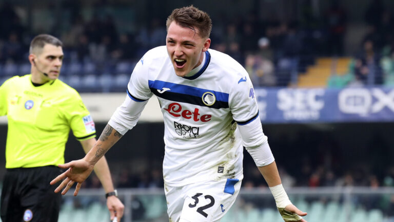 Atalanta&#039;s Mateo Retegui celebration goal 0-4  during the  Serie A enilive soccer match between Hellas Verona  and Atalanta at the Marcantonio Bentegodi Stadium, north Est Italy - Saturday, February 08, 2025. Sport - Soccer (Photo by Paola Garbuio /Lapresse) (Photo by Paola Garbuio/LaPresse/Sipa USA)
2025.02.08 Werona
pilka nozna Liga Wloska
Hellas Werona - Atalanta Bergamo
Foto Paola Garbuio/LaPresse/SIPA USA/PressFocus

!!! POLAND ONLY !!!