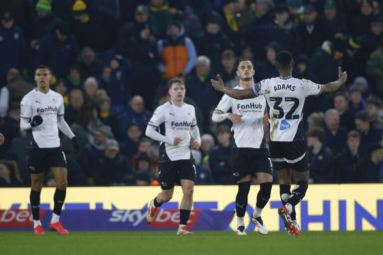 Jerry Yates of Derby County celebrates scoring his sides 1st goal from the penalty spot during the Sky Bet Championship match at Carrow Road, Norwich
Picture by Paul Chesterton/Focus Images Ltd +44 7904 640267
08/02/2025
Commissioned for use in Newsquest Norfolk titles only. 
All other titles fees apply.
2025.02.08 Norwich
pilka nozna liga angielska
Norwich City - Derby County
Foto Paul Chesterton/Focus Images/MB Media/PressFocus

!!! POLAND ONLY !!!