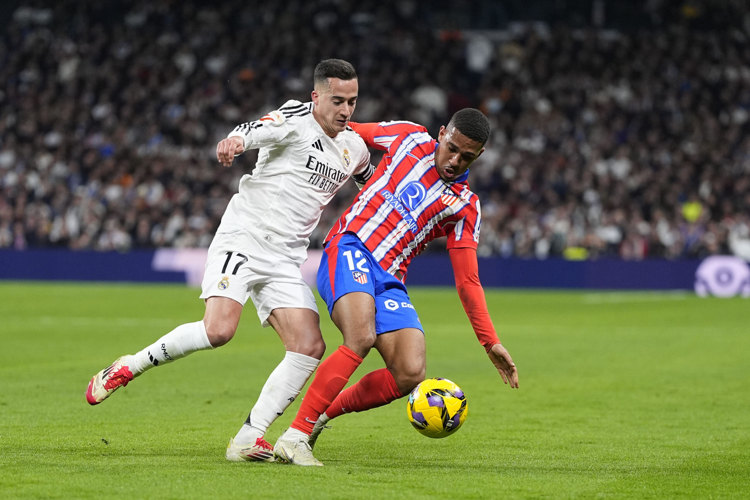 Samuel Lino of Atletico de Madrid and Lucas Vazquez of Real Madrid during the Spanish championship La Liga football match between Real Madrid and Atletico de Madrid on February 8, 2025 at Santiago Bernabeu stadium in Madrid, Spain (Photo by /Sipa USA)
2025.02.08 -
pilka nozna liga hiszpanska
Real Madryt - Atletico Madryt
Foto IPA/SIPA USA/PressFocus

!!! POLAND ONLY !!!