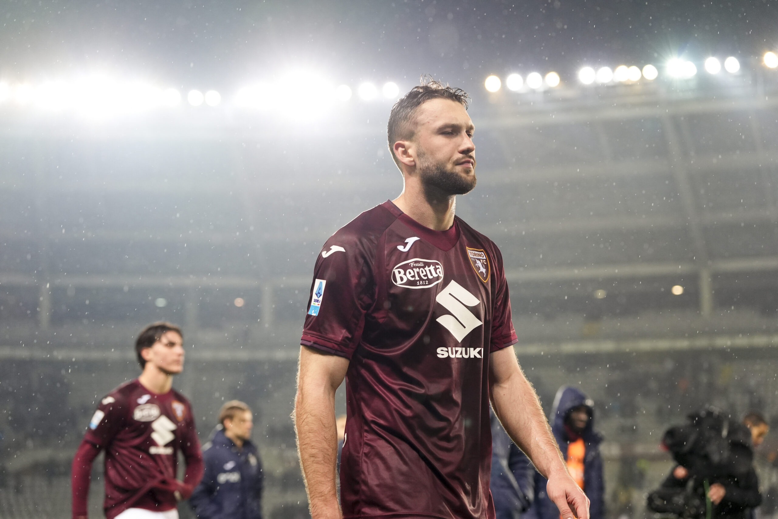 Torino's Sebastian Walukiewicz greets the fans at the end of the the Serie A soccer match between Torino FC and Genoa the Stadio Olimpico Grande Torino in Turin, north west Italy - February 8, 2025. Sport - Soccer EXCLUSIVE TORINO FC (Photo by Fabio Ferrari/LaPresse) (Photo by Fabio Ferrari/LaPresse/Sipa USA)
2025.02.08 Turyn
pilka nozna liga wloska
Torino - Genoa
Foto LaPresse/SIPA USA/PressFocus
!!! POLAND ONLY !!!
