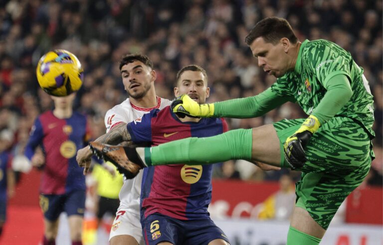 Spanish La Liga EA Sports soccer match Sevilla vs FC Barcelona at Ramon Sanchez Pizjuan Stadium in Sevilla, Spain 09 February 2025
Szczesny

JORNADA LIGA 23 LIGA EA SPORTS
ESTADIO SANCHEZ PIZJUAN

(Photo by Cordon Press/Sipa USA)
2025.02.09 Sewilla
pilka nozna liga hiszpanska
Sevilla FC - FC Barcelona
Foto Cordon Press/SIPA USA/PressFocus

!!! POLAND ONLY !!!