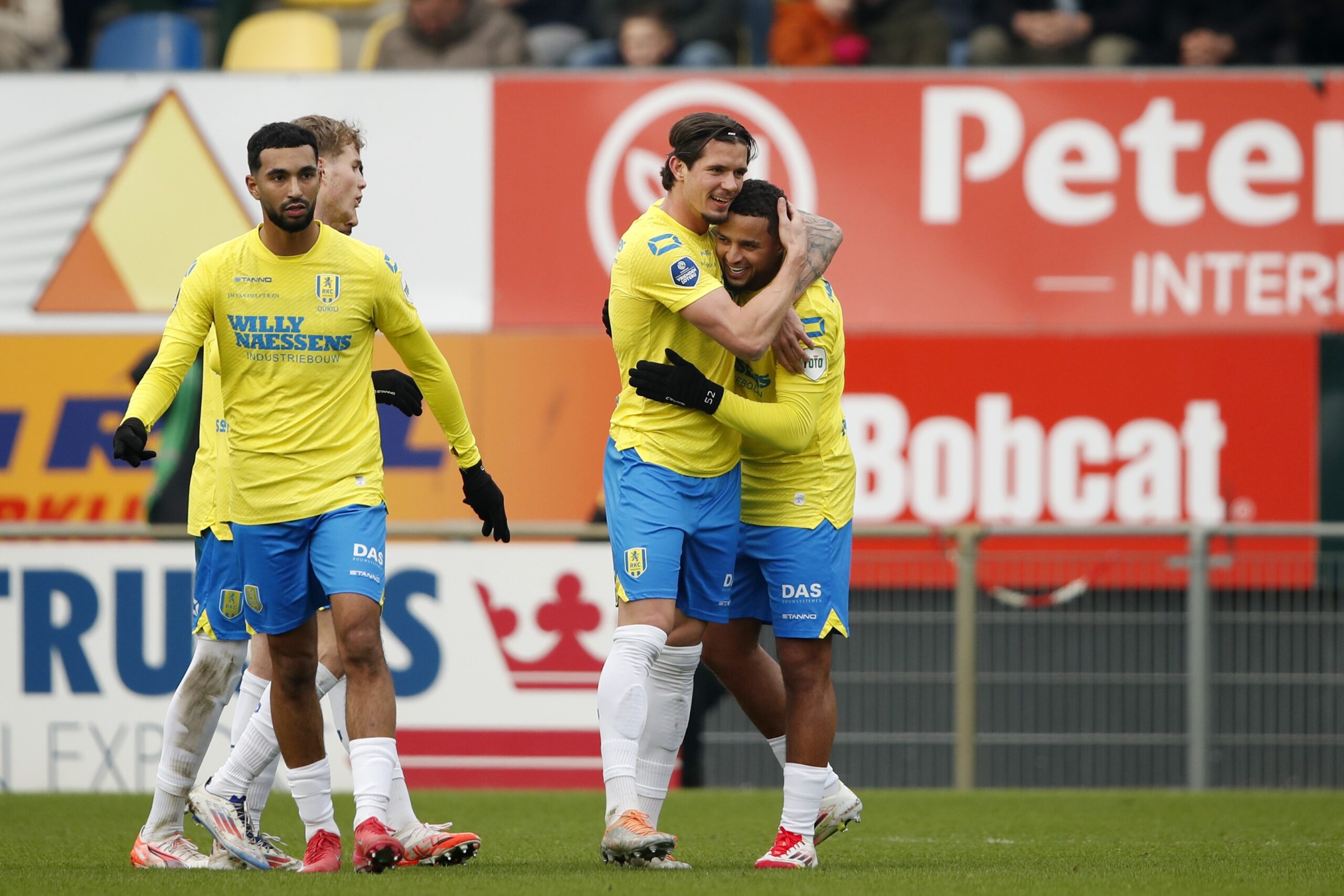 2/9/2025 - WAALWIJK - (l-r) Yassin Oukili of RKC Waalwijk, Oskar Zawada of RKC Waalwijk, Mohamed Ihattaren of RKC Waalwijk celebrate 3-0 during the Dutch Eredivisie match between RKC Waalwijk and NAC Breda at Mandemakers Stadium on Feb. 9, 2025 in Waalwijk, Netherlands. ANP BART STOUTJESDIJK /ANP/Sipa USA
2025.02.09 Waalwijk
pilka nozna liga holenderska
RKC Waalwijk - NAC Breda
Foto ANP/SIPA USA/PressFocus
!!! POLAND ONLY !!!