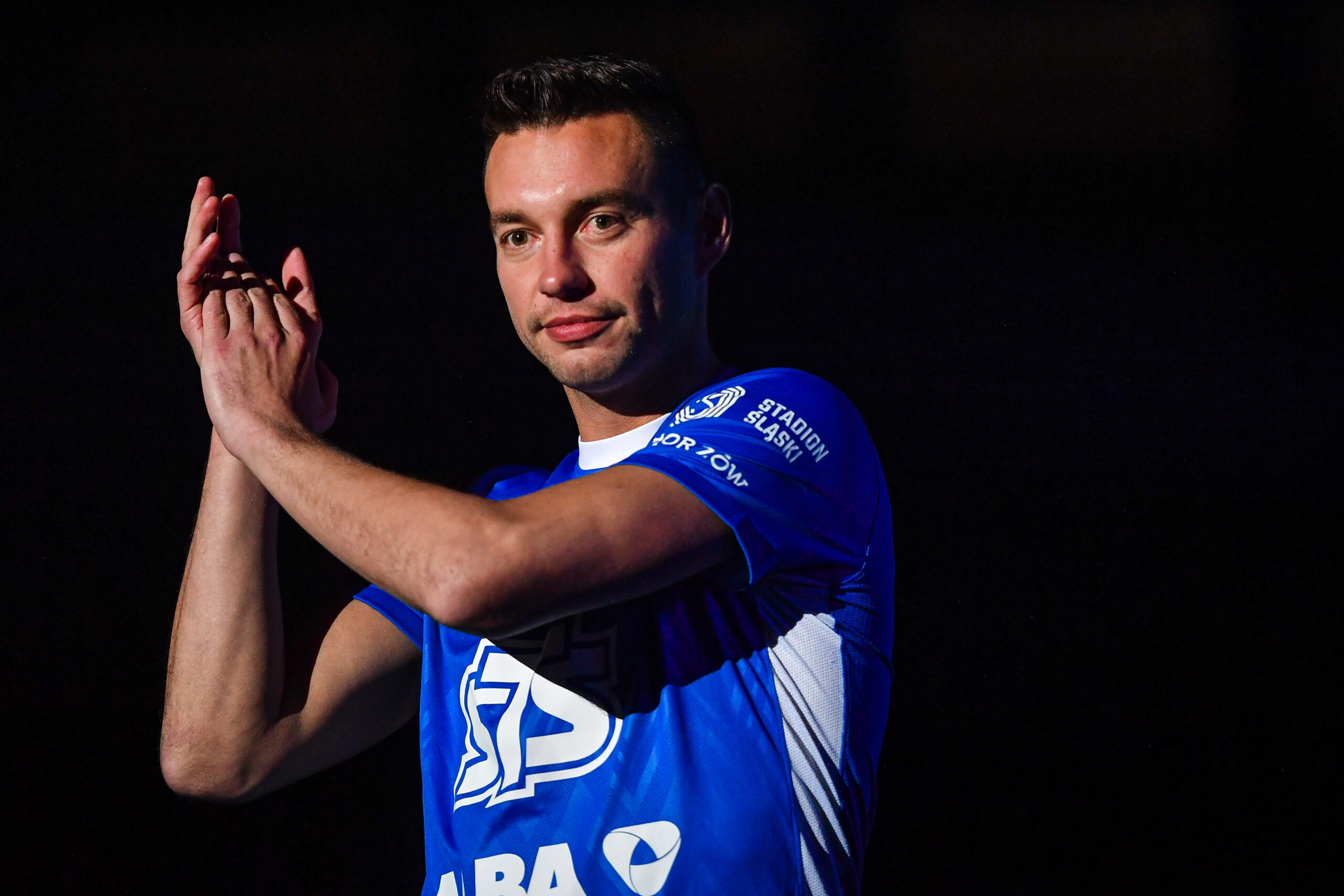 2025.02.12 Chorzow
Pilka nozna Pierwsza Liga Betclic 1 Liga Sezon 2024/2025
Prezentacja druzyny Ruchu Chorzow
N/z Maciej Sadlok
Foto Marcin Bulanda / PressFocus

2025.02.12 Chorzow
Football Polish Betclic First I League Season 2024/2025
Prezentacja druzyny Ruchu Chorzow
Maciej Sadlok
Credit: Marcin Bulanda / PressFocus