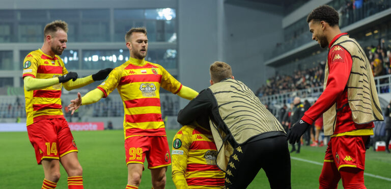 2025.02.13 Backa Topola
Pilka nozna Liga Konferencji Europy UEFA Sezon 2024/2025
TSC Backa Topola - Jagiellonia Bialystok
N/z Bramka gol radosc Afimico Pululu Jaroslaw Kubicki Kristoffer Hansen
Foto Pedja Milosavljevic / PressFocus

2025.02.13 Backa Topola
Football UEFA Europa Conference League Season 2024/2025
TSC Backa Topola - Jagiellonia Bialystok
Bramka gol radosc Afimico Pululu Jaroslaw Kubicki Kristoffer Hansen
Credit: Pedja Milosavljevic / PressFocus