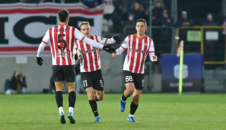 2025.02.14 Krakow
Pilka nozna , PKO BP Ekstraklasa sezon 2024/25
Cracovia Krakow - Korona Kielce
N/z Pilkarze Cracovii, Virgil Ghita, Mikkel Maigaard, Patryk Sokolowski, radosc po bramce na 1-1, gol, bramka
Foto Krzysztof Porebski / PressFocus

2025.02.14 Krakow
Football Polish top league , 2024/2025 season
Cracovia Krakow - Korona Kielce
Pilkarze Cracovii, Virgil Ghita, Mikkel Maigaard, Patryk Sokolowski, radosc po bramce na 1-1, gol, bramka
Credit: Krzysztof Porebski / PressFocus