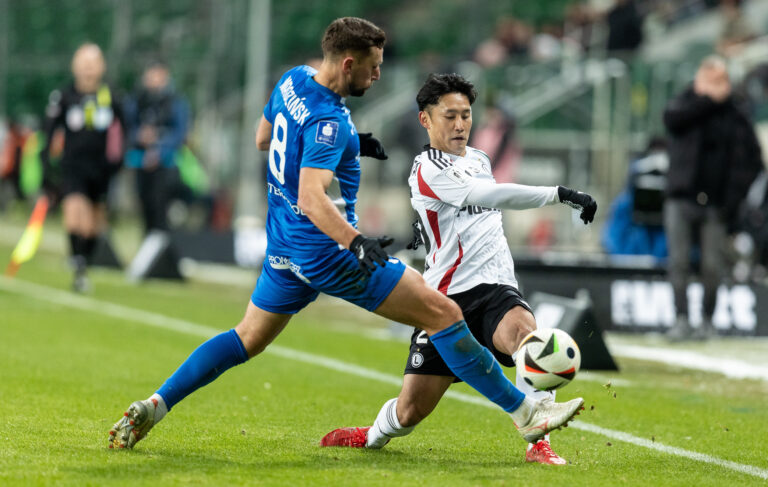 2025.02.15 Warszawa
pilka nozna PKO Ekstraklasa sezon 2024/2025
Legia Warszawa - Puszcza Niepolomice
N/z Piotr Mrozinski (Puszcza), Ryoya Morishita (Legia)
Foto Tomasz Jastrzebowski / Foto Olimpik / PressFocus

2025.02.15 Warszawa
Football - Polish PKO Ekstraklasa season 2024/2025
Legia Warszawa - Puszcza Niepolomice
Piotr Mrozinski (Puszcza), Ryoya Morishita (Legia)
Credit: Tomasz Jastrzebowski / Foto Olimpik / PressFocus