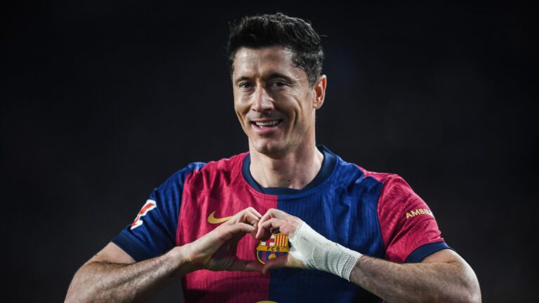 Robert LEWANDOWSKI of Barcelona celebrates his goal during the Spanish championship La Liga football match between FC Barcelona and Rayo Vallecano de Madrid on 17 February 2025 at Estadi Olimpic Lluis Companys in Barcelona, Spain (Photo by /Sipa USA)
2025.02.17 Barcelona
Pilka nozna , liga hiszpanska
FC Barcelona - Rayo Vallecano
Foto Matthieu Mirville/DPPI/IPA Sport 2/ipa-agency.net/SIPA USA/PressFocus

!!! POLAND ONLY !!!
