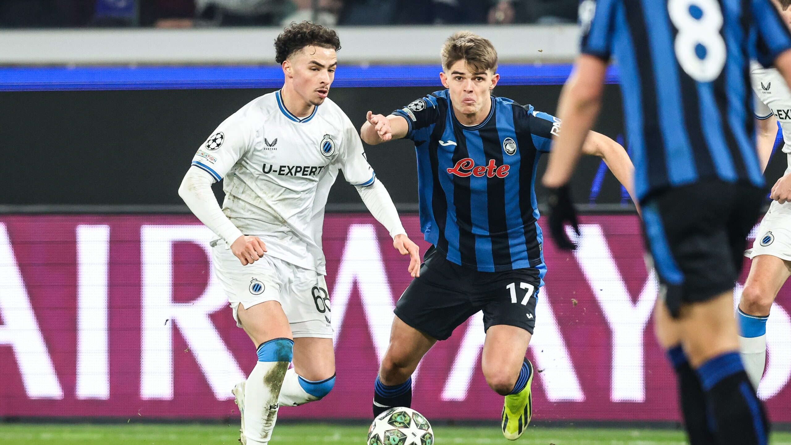 Club&#039;s Chemsdine Talbi and Atalanta&#039;s Charles De Ketelaere fight for the ball during a soccer game between Italian Atalanta BC Bergamo and Belgian Club Brugge KV, on Tuesday 18 February 2025 in Bergamo, Italy, the return leg of the Knockout phase play-offs of the UEFA Champions League competition. BELGA PHOTO BRUNO FAHY (Photo by BRUNO FAHY/Belga/Sipa USA)
2025.02.17 Bergamo
pilka nozna Liga Mistrzow
Atalanta Bergamo - Club Brugge
Foto Belga/SIPA USA/PressFocus

!!! POLAND ONLY !!!
