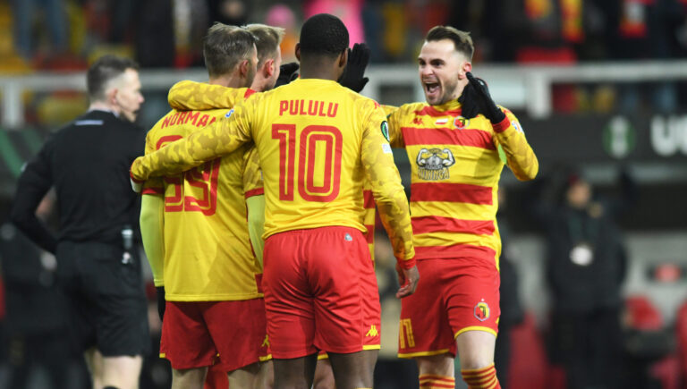 2025.02.20 Bialystok pilka nozna 1/16 finalu Liga Konferencji Europy 2024/2025 Jagiellonia Bialystok - TSC Backa Topola N/z zawodnicy Jagiellonii ciesza sie z gola Foto Michal Kosc / PressFocus 
2025.02.20 Bialystok Bialystok Football - UEFA Conference League 2024/2025 Jagiellonia Bialystok - TSC Backa Topola Credit: Michal Kosc / PressFocus