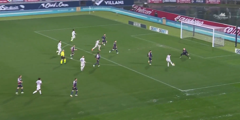 Kapitalna parada Skorupskiego! Polak efektownie ratuje swój zespół [WIDEO]