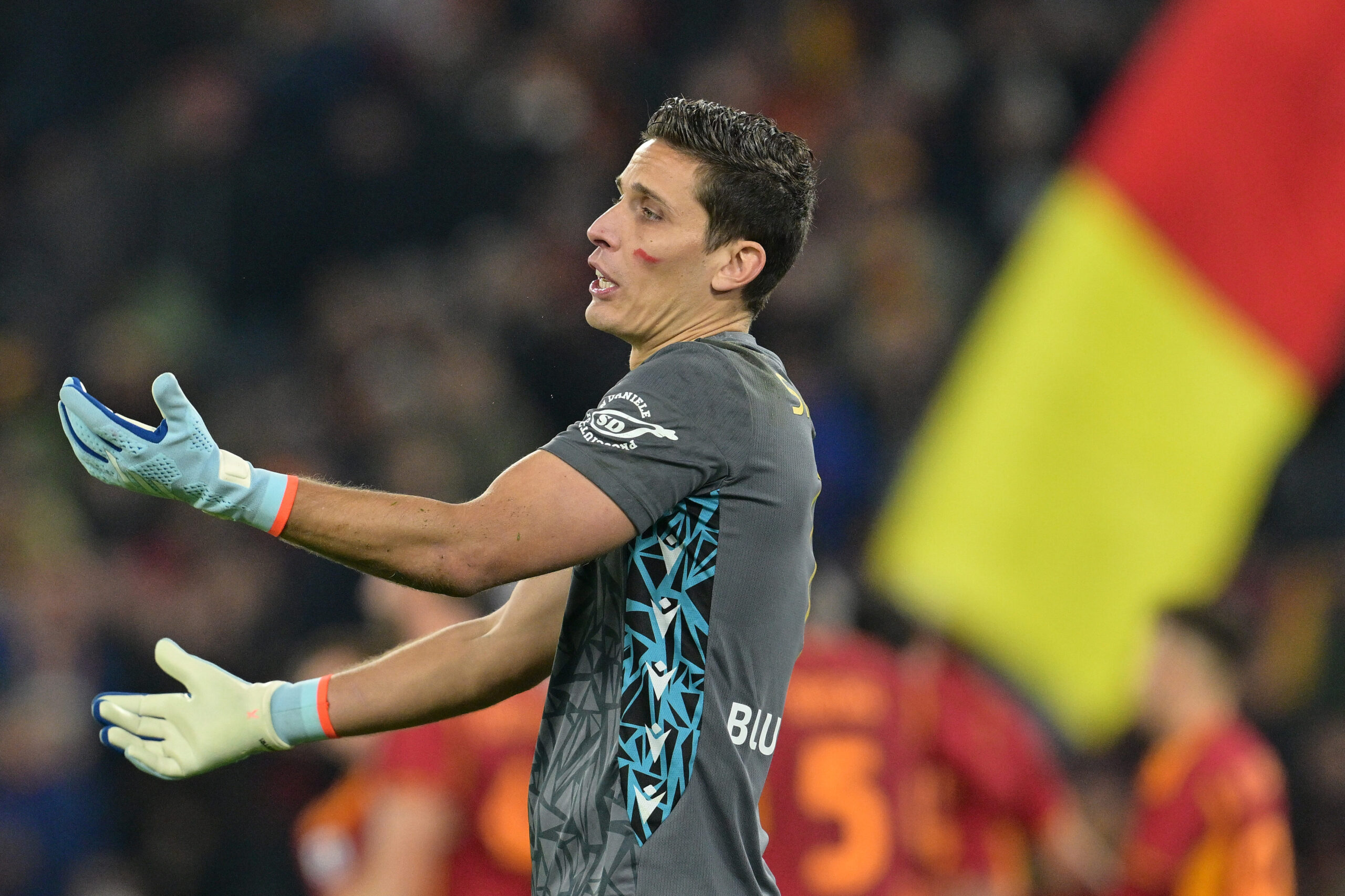 Foto Alfredo Falcone/LaPresse 26 Novembre 2023 - Roma, Italia - sport, calcio - Roma vs Udinese - Campionato italiano di calcio Serie A TIM 2023/2024 - Stadio Olimpico di Roma. 
Nella foto: Marco Silvestri (1 Udinese Calcio)

Foto Alfredo Falcone/LaPresse November 26, 2023 Rome, Italy - sport, soccer - Roma vs Udinese - Italian Serie A Football Championship 2023/2024 - Olimpic Stadium in Rome.
 In the pic: Marco Silvestri (1 Udinese Calcio) (Photo by Alfredo Falcone/LaPresse/Sipa USA)
2023.11.26 Rzym
pilka nozna liga wloska
AS Roma - Udinese Calcio
Foto Alfredo Falcone/LaPresse/SIPA USA/PressFocus

!!! POLAND ONLY !!!