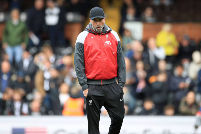 Liverpool manager, Jurgen Klopp oversees the warm up prior to kick offduring the Premier League match between Fulham and Liverpool at Craven Cottage, London, England on 21 April 2024. Photo by Carlton Myrie.
Editorial use only, license required for commercial use. No use in betting, games or a single club/league/player publications.//UKSPORTSPICS_1904.00851/Credit:Carlton Myrie/SIPA/2404221200
2024.04.21 Londyn
Pilka nozna liga angielska
Fulham FC - FC Liverpool
Foto Carlton Myrie/SIPA/PressFocus

!!! POLAND ONLY !!!