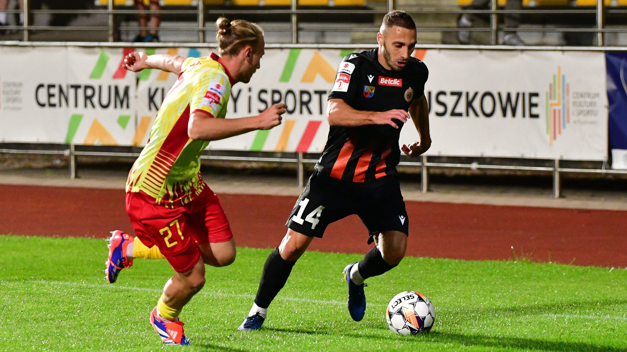 2024.09.16 Pruszkow
pilka nozna Betclic 1 Liga sezon 2024/2025
Znicz Pruszkow - Chrobry Glogow
N/z Kacper Flisiuk Bartosz Biel
Foto Pawel Bejnarowicz / PressFocus

2024.09.16 Pruszkow
Football - Betclic 1 Liga season 2024/2025
Znicz Pruszkow - Chrobry Glogow
Kacper Flisiuk Bartosz Biel
Credit: Pawel Bejnarowicz / PressFocus