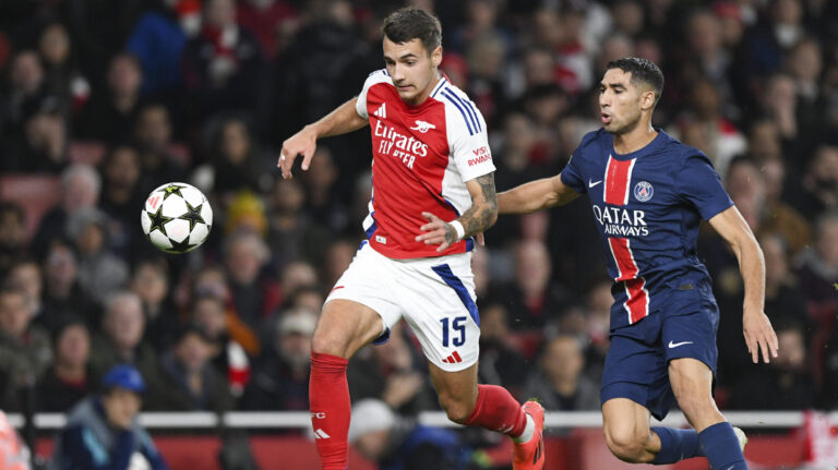LONDON, ENGLAND - OCTOBER 1: Jakub Kiwior of Arsenal (L) is chased by Achraf Hakimi of Paris Saint Germain (R) during the UEFA Champions League 2024/25 League Phase MD2 match between Arsenal FC and Paris Saint-Germain at Emirates Stadium on October 1, 2024 in London, England. - photo :  Will Palmer/SPP / Will Palmer / Panoramic / SIPA /297904_0080//Credit:Panoramic/SIPA/2410020002
2024.10.02 Londyn
pilka nozna Liga Mistrzow
Arsenal Londyn - Paris Saint-Germain
Foto Panoramic/SIPA/PressFocus

!!! POLAND ONLY !!!