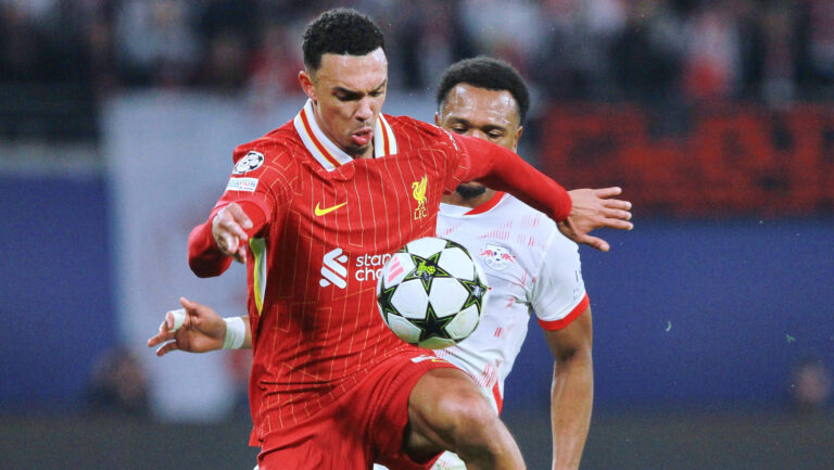 Leipzig, Sachsen, Deutschland, 23.10.2024: Red-Bull-Arena: Champions League: RB Leipzig - FC Liverpool: Lois Openda 11, RBL und Trent Alexander-Arnold 66, Liverpool im Duell *** Leipzig, Saxony, Germany, 23 10 2024 Red Bull Arena Champions League RB Leipzig FC Liverpool Lois Openda 11, RBL and Trent Alexander Arnold 66, Liverpool in a duel Copyright: xdtsxNachrichtenagenturx dts_49823
2024.10.23 Lipsk
pilka nozna liga mistrzow
RB Lipsk - FC Liverpool
Foto IMAGO/PressFocus

!!! POLAND ONLY !!!