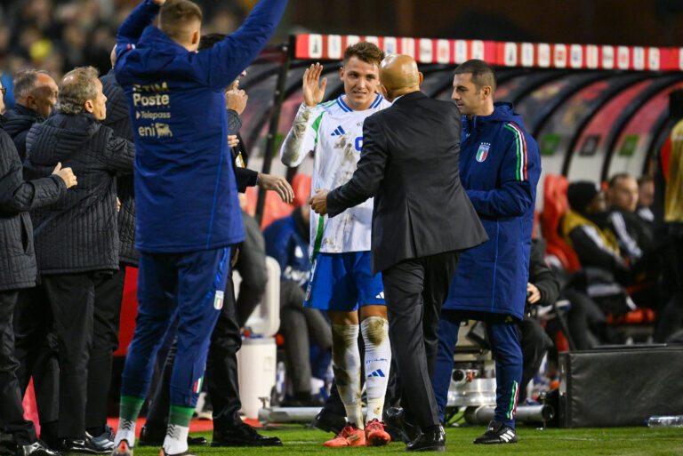 Mateo Retegui (9) of Italy and Head Coach Luciano Spaletti of Italy pictured during a soccer game between the national teams of Belgium, called the Red Devils and Italy, called Azzurri in the fifth game in group A2 in the UEFA Nations League , on Thursday 14 November 2024  in Brussels , Belgium . photo isosport | David Catry
2024.11.14 Bruksela
pilka nozna liga Narodow
Belgia - Wlochy
Foto David Catry/Isosport/Content Curation/SIPA USA/PressFocus

!!! POLAND ONLY !!!