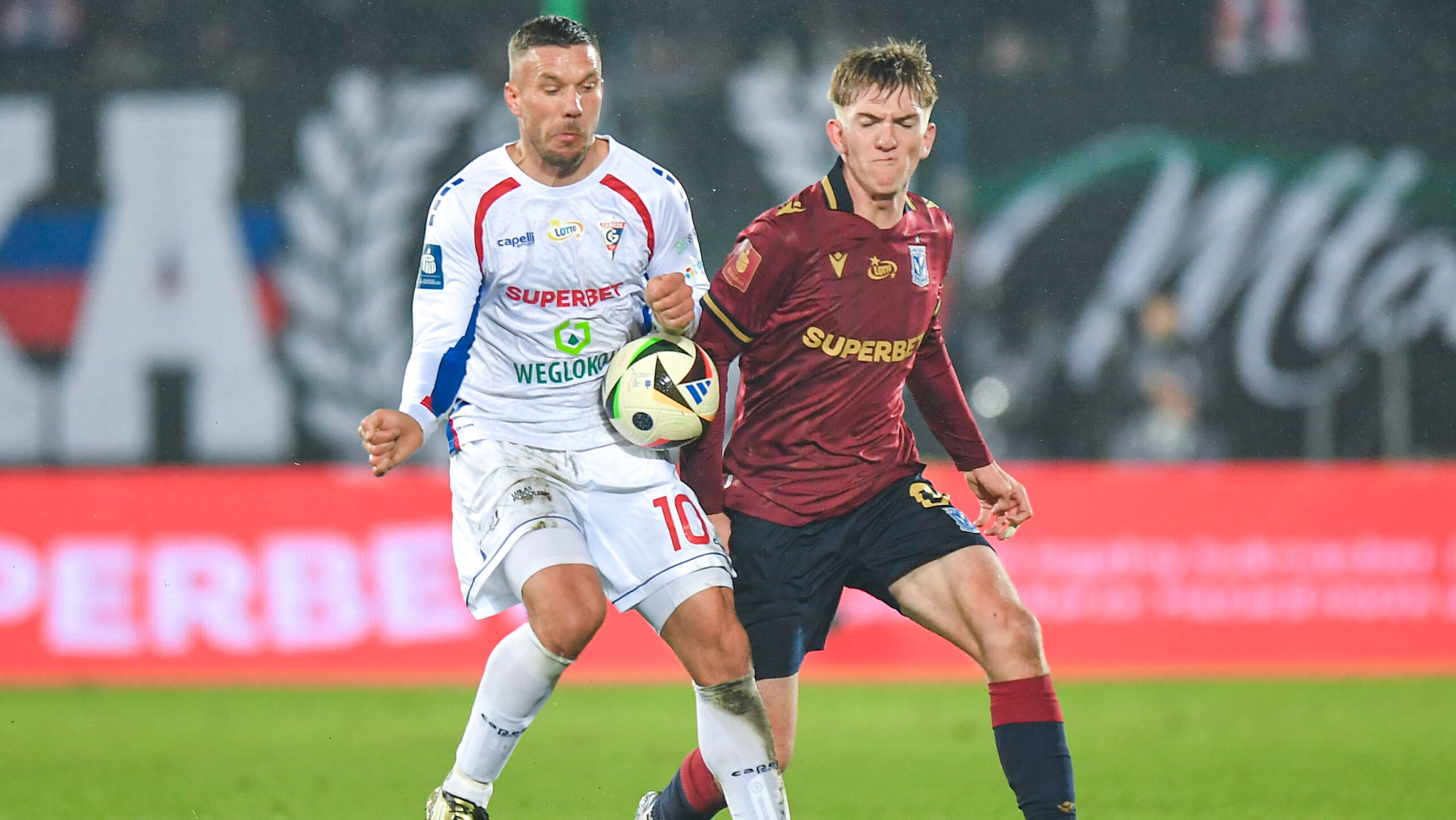 2024.12.06 Zabrze
Pilka nozna PKO BP Ekstraklasa Sezon 2024/2025
Gornik Zabrze - Lech Poznan
N/z Lukas Podolski, Wojciech Monka
Foto Marcin Bulanda / PressFocus

2024.12.06 Zabrze
Football Polish PKO BP Ekstraklasa League Season 2024/2025
Gornik Zabrze - Lech Poznan
Lukas Podolski, Wojciech Monka
Credit: Marcin Bulanda / PressFocus