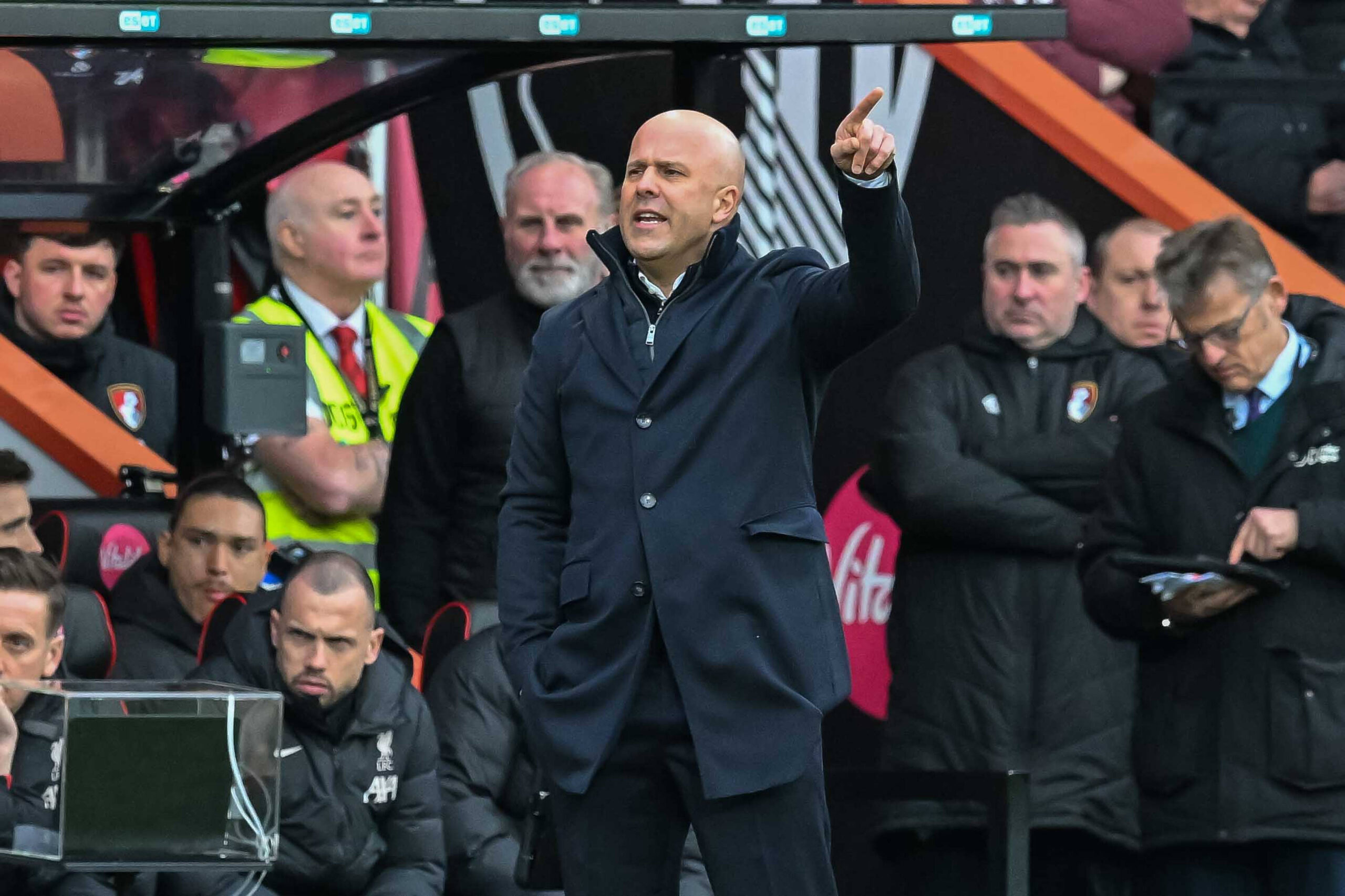 Bournemouth v Liverpool Premier League 01/02/2025. Liverpool manager Arne Slot gestures during the Premier League match between Bournemouth and Liverpool at the Vitality Stadium, Bournemouth, England on 1 February 2025. Bournemouth Vitality Stadium Dorset England Editorial use only DataCo restrictions apply See www.football-dataco.com , Copyright: xGrahamxHuntx PSI-21386-0279
2025.02.01 Bournemouth
pilka nozna liga angielska
AFC Bournemouth - Liverpool
Foto IMAGO/PressFocus
!!! POLAND ONLY !!!