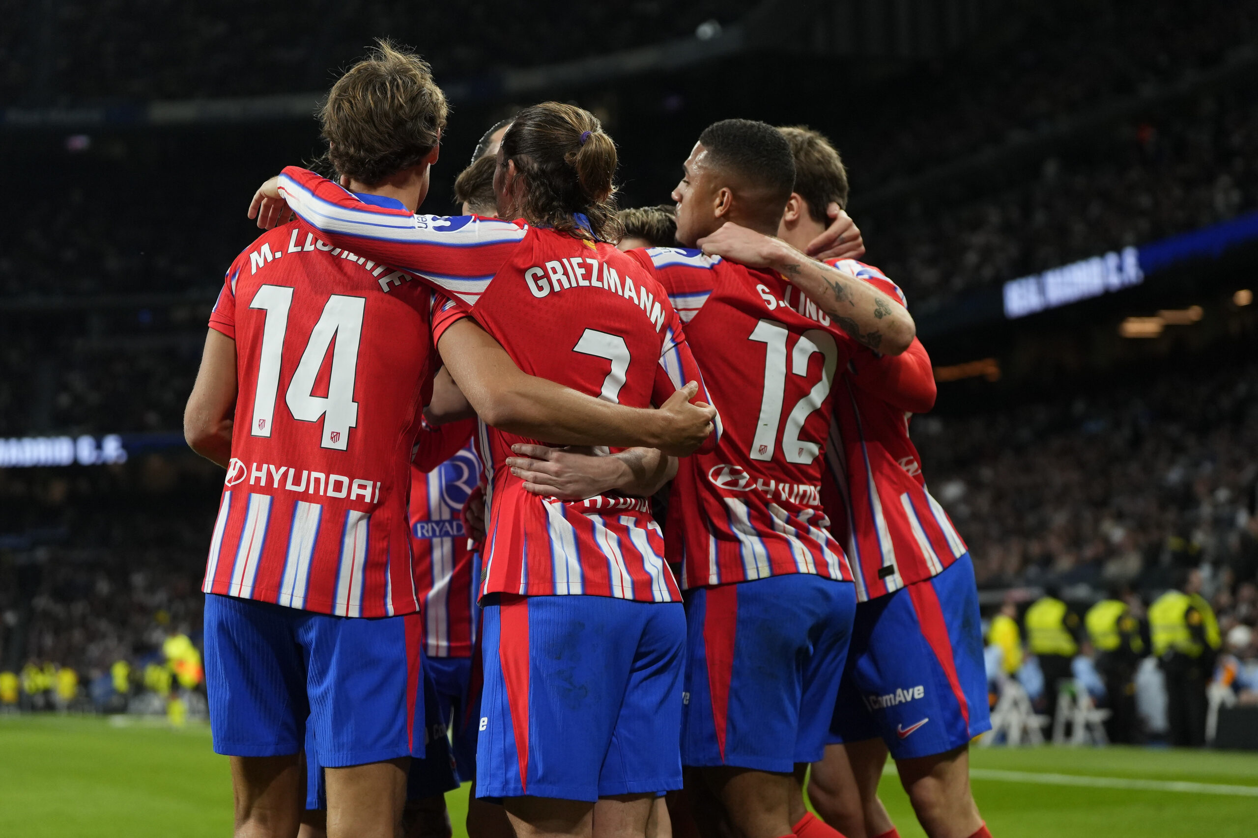 Julian Alvarez of Atletico de Madrid celebrates after scoring the 1-0 during the La Liga EA Sports match between Real Madrid and Atletico de Madrid played at Santiago Bernabeu Stadium on 8 February, 2025 in Madrid, Spain. (Photo by Cesar Cebolla / PRESSINPHOTO)
2025.02.08 Madryt
pilka nozna liga hiszpanska
Real Madryt - Atletico Madryt
Foto Cesar Cebolla/PRESSINPHOTO/SIPA USA/PressFocus

!!! POLAND ONLY !!!