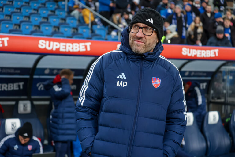 2025.02.14 Poznan
Pilka nozna Ekstraklasa sezon 2024/2025
Lech Poznan - Rakow Czestochowa
N/z Trener Rakowa Marek Papszun
Foto Pawel Jaskolka / PressFocus

2025.02.14 Poznan
Football Polish Ekstraklasa season 2024/2025
Lech Poznan - Rakow Czestochowa
Credit: Pawel Jaskolka / PressFocus