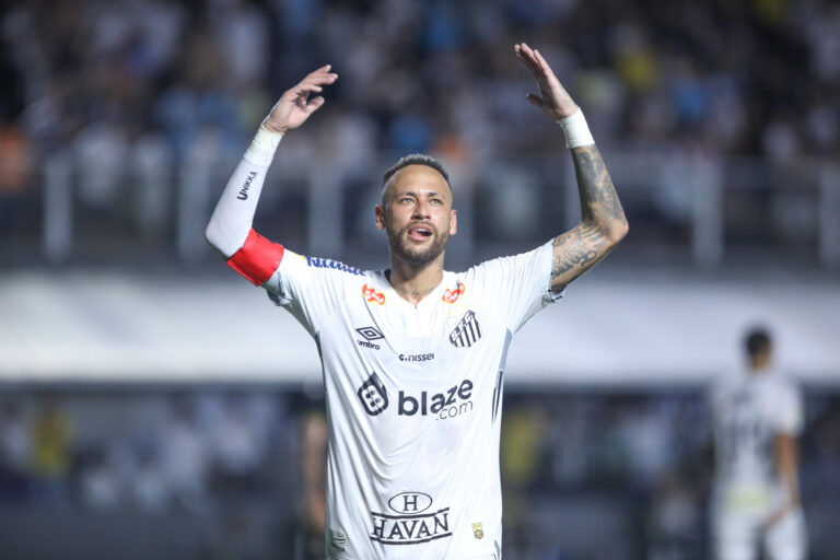 SP - SANTOS - 02/16/2025 - PAULISTA 2025, SANTOS x AGUA SANTA - Neymar Jr. player for Santos during the match against Agua Santa at the Vila Belmiro stadium for the 2025 Paulista championship. Photo: Reinaldo Campos/AGIF (Photo by Reinaldo Campos/AGIF/Sipa USA)
2025.02.16 Santos
pilka nozna liga brazylijska
Santos FC - Agua Santa
Foto Agif/SIPA USA/PressFocus

!!! POLAND ONLY !!!