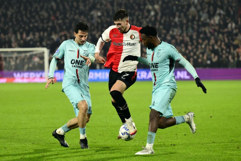 2/22/2025 - ROTTERDAM - (l-r) Thom Haye of Almere City FC, Jacob Moder of Feyenoord, Hamdi Akujobi of Almere City FC during the Dutch Eredivisie match between Feyenoord and Almere City FC at Feyenoord Stadion de Kuip on Feb. 22, 2025 in Rotterdam, Netherlands. ANP OLAF KRAAK /ANP/Sipa USA
2025.02.22 Rotterdam
pilka nozna liga holenderska
Feyenoord Rotterdam - Almere City FC
Foto ANP/SIPA USA/PressFocus

!!! POLAND ONLY !!!