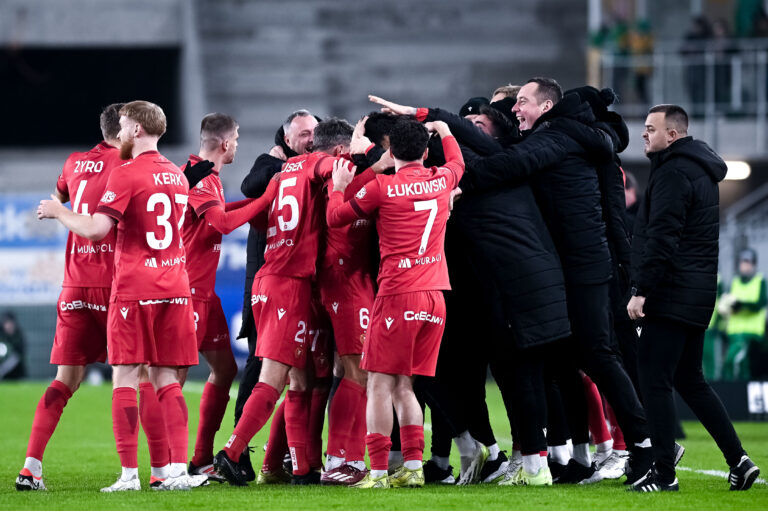 2025.02.28 Radom Pilka Nozna PKO BP Ekstraklasa Sezon 2024/2025 Radomiak Radom - Widzew Lodz N/z juljan shehu jakub lukowski pilkarze widzewa radosc celebration Foto Kacper Pacocha / PressFocus

2025.02.28 Radom
Football Polish PKO BP Ekstraklasa League Season 2024/2025
Radomiak Radom - Widzew Lodz

Credit: Kacper Pacocha / PressFocus