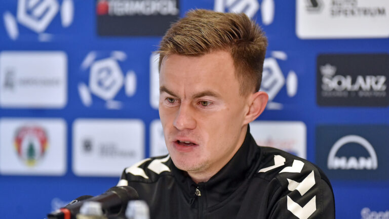 2025.03.02 Niepolomice
Pilka nozna , PKO BP Ekstraklasa sezon 2024/25
Puszcza Niepolomice - Motor Lublin
N/z Trener Mateusz Stolarski, pomeczowa konferencja prasowa
Foto Krzysztof Porebski / PressFocus

2025.03.02 Niepolomice
Football Polish top league , 2024/2025 season
Puszcza Niepolomice - Motor Lublin
Trener Mateusz Stolarski, pomeczowa konferencja prasowa
Credit: Krzysztof Porebski / PressFocus