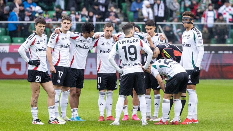 2025.03.02 Warszawa
pilka nozna PKO Ekstraklasa sezon 2024/2025
Legia Warszawa - Slask Wroclaw
N/z Pilkarze Legii przed meczem
Foto Tomasz Jastrzebowski / Foto Olimpik / PressFocus

2025.03.02 Warszawa
Football - Polish PKO Ekstraklasa season 2024/2025
Legia Warszawa - Slask Wroclaw
Pilkarze Legii przed meczem
Credit: Tomasz Jastrzebowski / Foto Olimpik / PressFocus