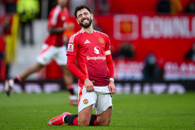 Bruno Fernandes of Manchester United reacts after a challenge during the Emirates FA Cup 5th Round match Manchester United vs Fulham at Old Trafford, Manchester, United Kingdom, 2nd March 2025

(Photo by Craig Thomas/News Images) in Manchester, United Kingdom on 3/2/2025. (Photo by Craig Thomas/News Images/Sipa USA)
2025.03.02 Manchester
pilka nozna puchar anglii
Manchester United - Fulham
Foto Craig Thomas/News Images/SIPA USA/PressFocus

!!! POLAND ONLY !!!