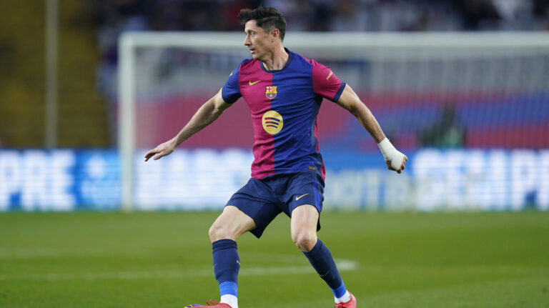 Robert Lewandowski of FC Barcelona during the La Liga EA Sports match between FC Barcelona and Real Sociedad played at Lluis Companys Stadium on March 02, 2025 in Barcelona, Spain. (Photo by Sergio Ruiz / Imago)  (Photo by pressinphoto/Sipa USA)
2025.03.02 Barcelona
pilka nozna liga hiszpanska
FC Barcelona - Real Sociedad
Foto Sergio Ruiz / Imago/SIPA USA/PressFocus

!!! POLAND ONLY !!!