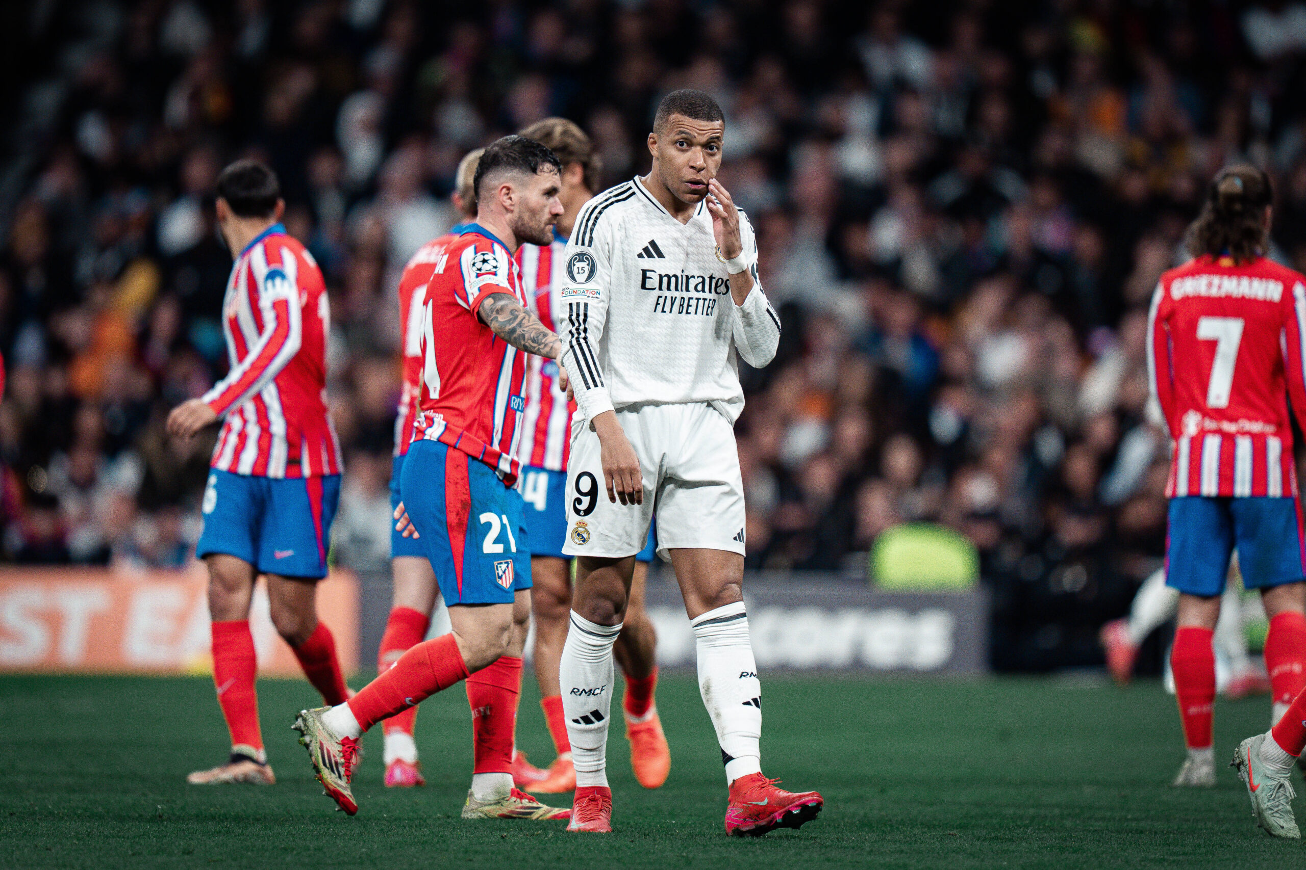 Real Madrid CF v Atletico de Madrid - UEFA Champions League MADRID, SPAIN, MARCH 4: Kylian Mbappe of Real Madrid CF complains about his toothache during the 1st leg UEFA Champions League round of 16 between Real Madrid CF and Atletico de Madrid at Estadio Santiago Bernabeu on March 4, 2025 in Madrid, Spain. Madrid Estadio Santiago Bernabeu Madrid Spain Copyright: xAlexxPerezx RealMadridAtleticoUCL4March369
2025.03.04 Madryt
pilka nozna , liga mistrzow
Real Madryt - Atletico Madryt
Foto IMAGO/PressFocus

!!! POLAND ONLY !!!