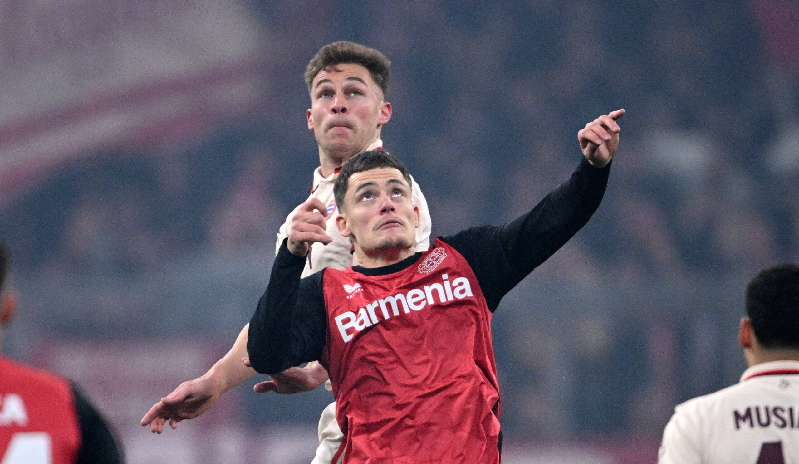 Sport Bilder des Tages FUSSBALL CHAMPIONS LEAGUE SAISON 2024/2025 Achtelfinal Hinspiel FC Bayern Muenchen - Bayer 04 Leverkusen 05.03.2025 Florian Wirtz li, Bayer 04 Leverkusen mit Joshua Kimmich re, FC Bayern Muenchen *** FOOTBALL CHAMPIONS LEAGUE SEASON 2024 2025 Round of 16 first leg FC Bayern Muenchen Bayer 04 Leverkusen 05 03 2025 Florian Wirtz left, Bayer 04 Leverkusen with Joshua Kimmich right, FC Bayern Muenchen
2025.03.05 Monachium
pilka nozna , Liga Mistrzow
Bayern Monachium - Bayer 04 Leverkusen
Foto IMAGO/PressFocus

!!! POLAND ONLY !!!