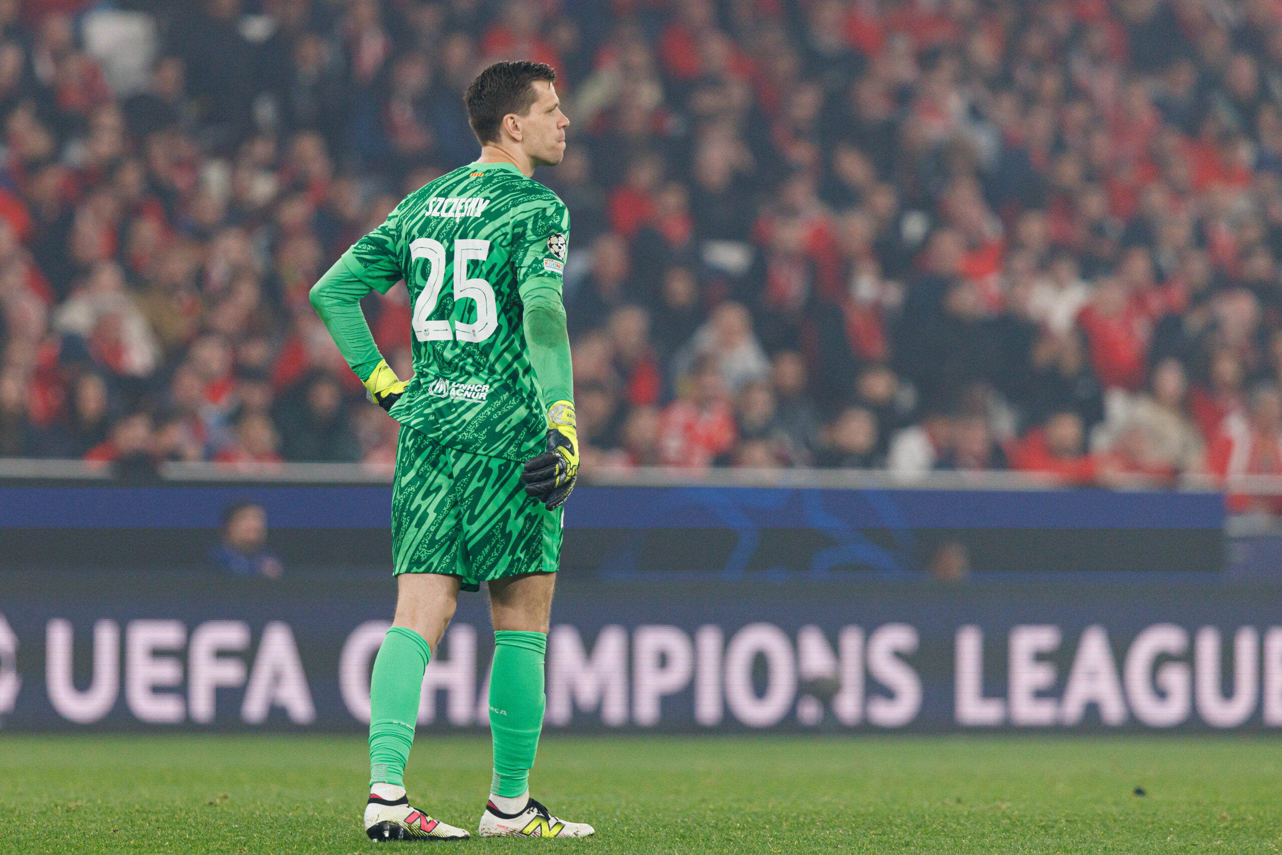 Wojciech Szczesny seen during UEFA Champions League Round of 16 game between teams of SL Benfica and FC Barcelona, Barca Maciej Rogowski Lisboa Estadio Da Luz Portugal Copyright: xMaciejxRogowskix slbfcb2425-221
2025.03.05 Lizbona
pilka nozna , Liga Mistrzow
Benfica Lizbona - FC Barcelona
Foto IMAGO/PressFocus

!!! POLAND ONLY !!!