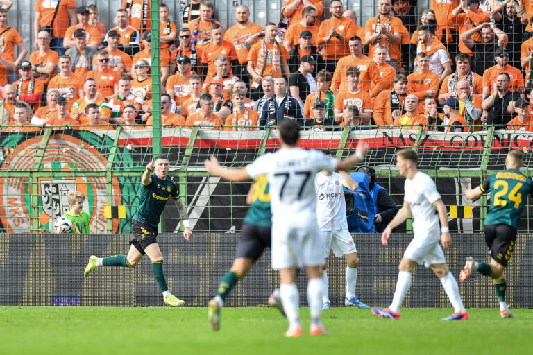 2025.03.09 Katowice
Pilka nozna PKO Bank Polski Ekstraklasa sezon 2024/2025
GKS Katowice - Zaglebie Lubin
N/z Sebastian Bergier radosc gol
Foto PressFocus

2025.03.09 Katowice
Football Polish League PKO Bank Polski Ekstraklasa season 2024/2025
GKS Katowice - Zaglebie Lubin
Sebastian Bergier radosc gol
Credit: PressFocus