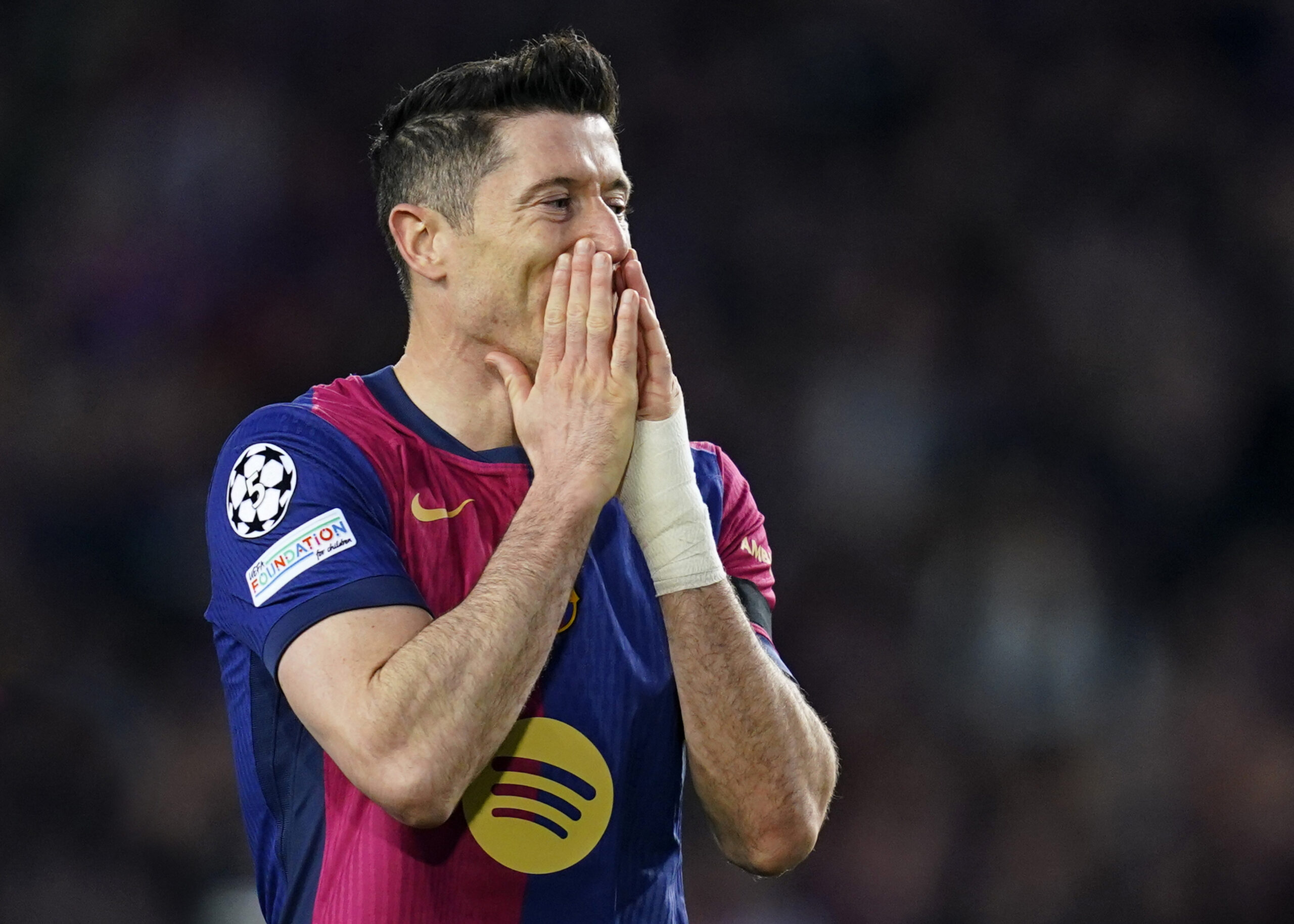 Robert Lewandowski of FC Barcelona during the UEFA Champions League match, Round of 16, between FC Barcelona and Benfica played at Lluis Companys Stadium on March 11 2025 in Barcelona Spain. (Photo by Sergio Ruiz / Imago) (Photo by pressinphoto/Sipa USA)
2025.03.11 Barcelona
pilka nozna liga mistrzow
FC Barcelona - Benfica Lizbona
Foto PRESSINPHOTO/SIPA USA/PressFocus
!!! POLAND ONLY !!!