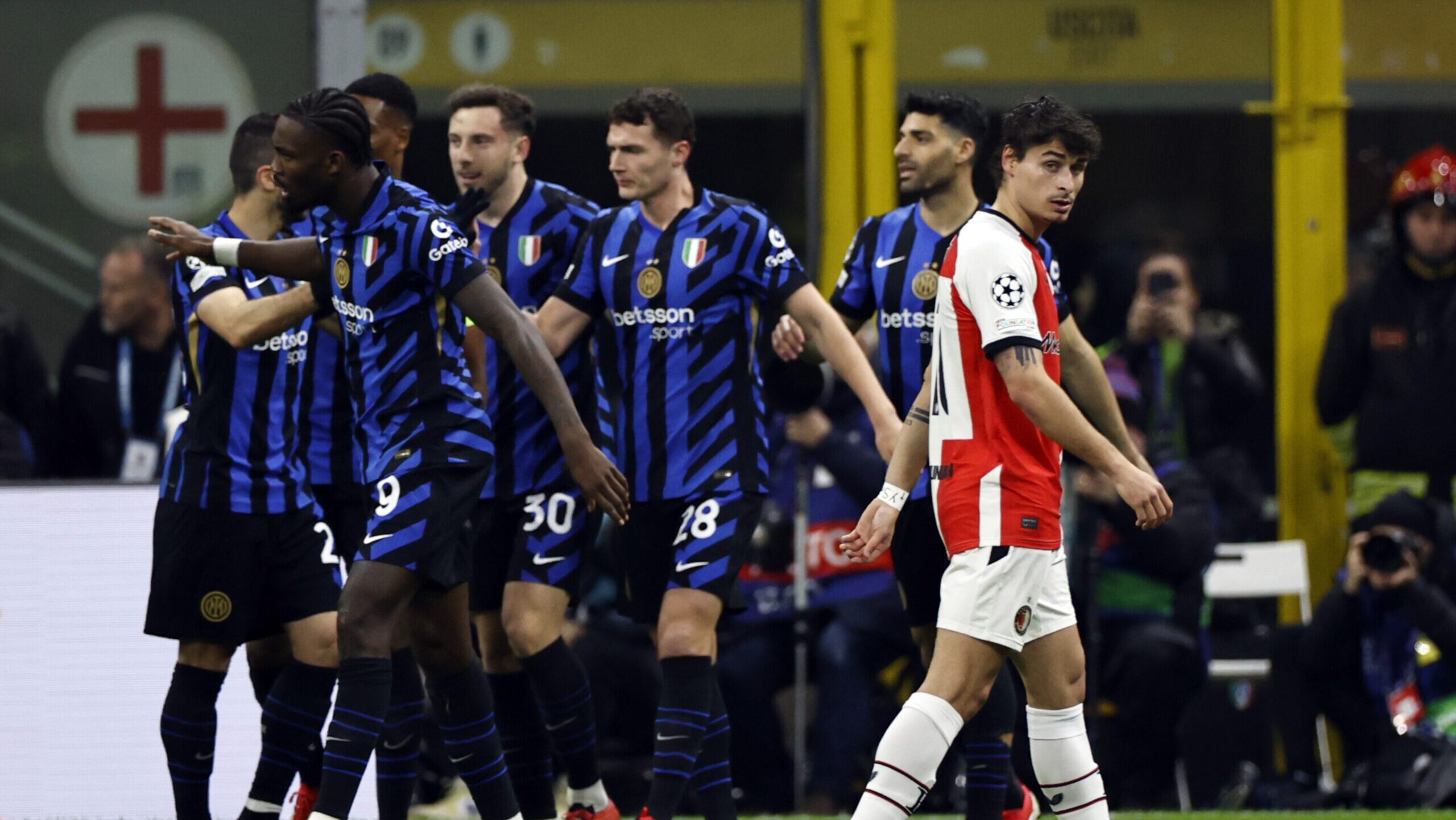 3/11/2025 - MILAN - Hugo Bueno of Feyenoord balks after the 1-0 during the UEFA Champions League match between Internazionale Milan and Feyenoord at the San Siro stadium on March 11, 2025 in Milan, Italy. ANP MAURICE VAN STEEN /ANP/Sipa USA
2025.03.11 Mediolan
pilka nozna liga mistrzow
Inter Mediolan - Feyenoord Rotterdam 
Foto ANP/SIPA USA/PressFocus

!!! POLAND ONLY !!!