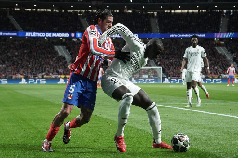 Atletico de Madrid&#039;s Rodrigo de Paul (l) and Real Madrid CF&#039;s Ferland Mendy during Champions League 2024/2025 Round of 16 2nd leg match. March 12,2025. (Photo by Acero/Alter Photos/Sipa USA)
2025.03.12 Madryt
pilka nozna liga mistrzow
Atletico Madryt - Real Madryt
Foto Alter Photos/SIPA USA/PressFocus

!!! POLAND ONLY !!!