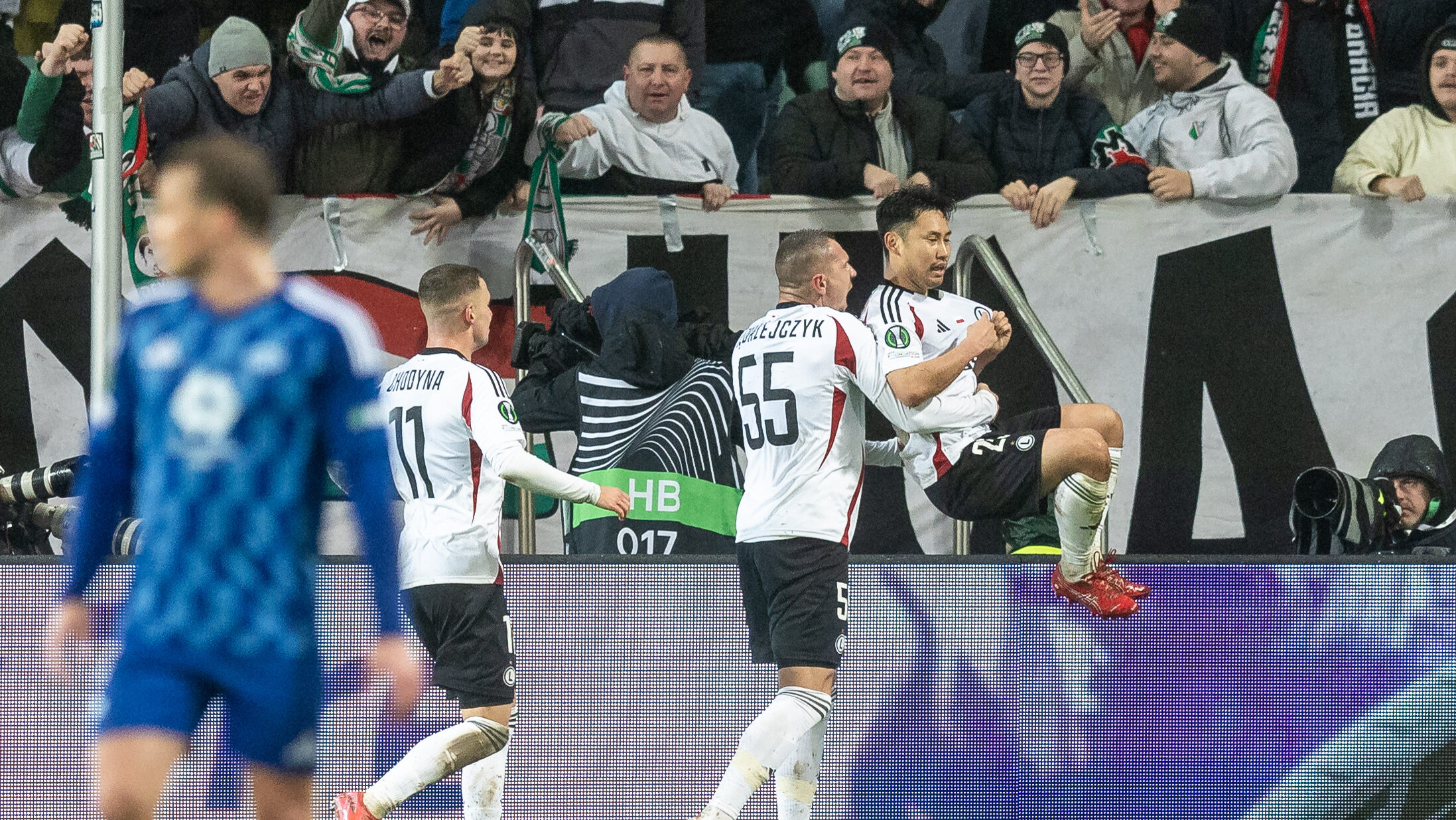 2025.03.13 Warszawa
pilka nozna Liga Konferencji sezon 2024/2025
Legia Warszawa - Molde
N/z Artur Jedrzejczyk (Legia), Ryoya Morishita (Legia), radosc
Foto Tomasz Jastrzebowski / Foto Olimpik / PressFocus

2025.03.13 Warszawa
Football - UEFA Conference League season 2024/2025
Legia Warszawa - Molde
Artur Jedrzejczyk (Legia), Ryoya Morishita (Legia), radosc
Credit: Tomasz Jastrzebowski / Foto Olimpik / PressFocus