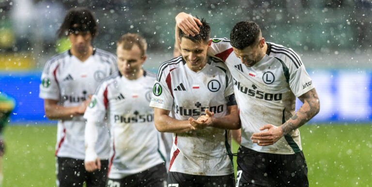 2025.03.13 Warszawa
pilka nozna Liga Konferencji sezon 2024/2025
Legia Warszawa - Molde
N/z Bartosz Kapustka (Legia), Pawel Wszolek (Legia), radosc
Foto Tomasz Jastrzebowski / Foto Olimpik / PressFocus

2025.03.13 Warszawa
Football - UEFA Conference League season 2024/2025
Legia Warszawa - Molde
Bartosz Kapustka (Legia), Pawel Wszolek (Legia), radosc
Credit: Tomasz Jastrzebowski / Foto Olimpik / PressFocus