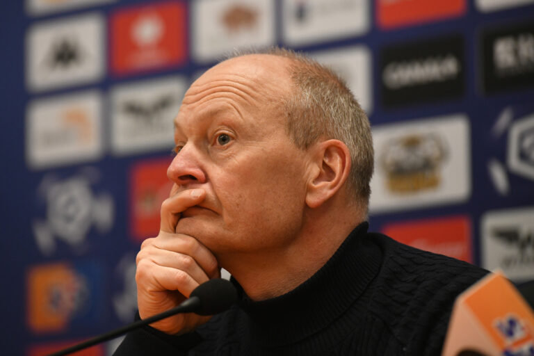 2025.03.16 Bialystok Pilka nozna PKO Ekstraklasa sezon 2024/2025 25. kolejka rozgrywek Jagiellonia Bialystok (zolto-czerwone) - Lech Poznan N/z Niels Frederiksen trener Lecha Poznan szkoleniowiec coach na pomeczowej konferencji prasowej Foto Michal Kosc / PressFocus 
2025.03.16 Bialystok Football Polish PKO Ekstraklasa season 2024/2025 Jagiellonia Bialystok - Lech Poznan Credit Michal Kosc / PressFocus