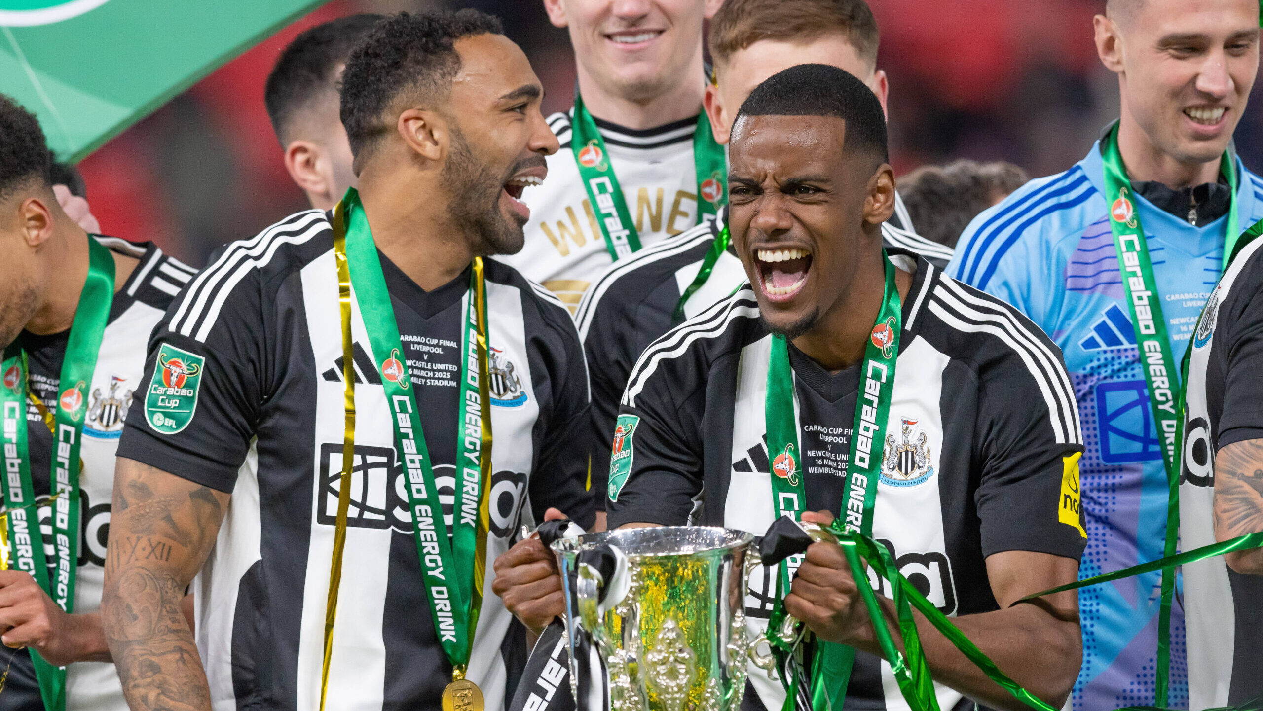 Liverpool v Newcastle United, Carabao Cup Final, EFL Cup Final, Football, Wembley Stadium, Wembley, London, UK - 16 Mar 2025 Alexander Isak of Newcastle United celebrates with the trophy Wembley Wembley Stadium London GBR, UK NEWSPAPERS OUT Copyright: xEllixBirchx
2025.03.16 Londyn
pilka nozna , Puchar Ligi Angielskiej
FC Liverpool - Newcastle United
Foto IMAGO/PressFocus
!!! POLAND ONLY !!!