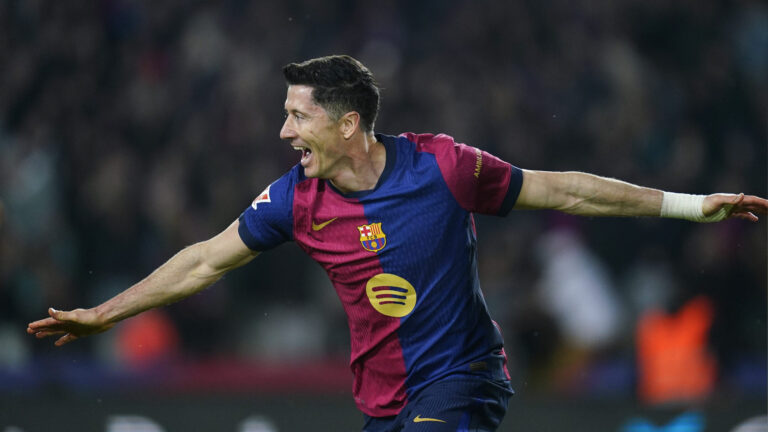 Robert Lewandowski of FC Barcelona celebrates the 3-0 during the La Liga EA Sports match between FC Barcelona and CA Osasuna played at Lluis Companys Stadium on 27 March 2025 in Barcelona, Spain. (Photo by Sergio Ruiz / Imago)  (Photo by pressinphoto/Sipa USA)
2025.03.27 Barcelona
pilka nozna liga hiszpanska
FC Barcelona - Osasuna Pampeluna
Foto PRESSINPHOTO/SIPA USA/PressFocus

!!! POLAND ONLY !!!