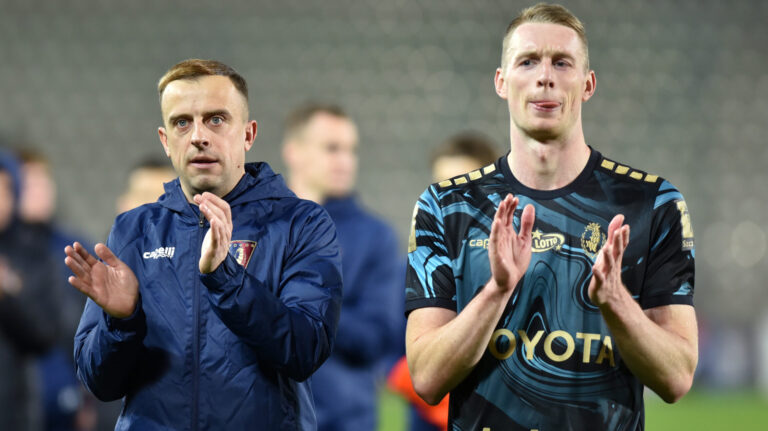 2023.11.04 Krakow
Pilka nozna, PKO BP Ekstraklasa, sezon 2023/2024
Puszcza Niepolomice - Pogon Szczecin
N/z Pilkarze Pogoni, radosc po meczu, Kamil Grosicki, Mariusz Malec
Foto Krzysztof Porebski / PressFocus

2023.11.04 Krakow
Football, Polish top league - first level, 2023/24 season
Puszcza Niepolomice - Pogon Szczecin
Pilkarze Pogoni, radosc po meczu, Kamil Grosicki, Mariusz Malec
Credit: Krzysztof Porebski / PressFocus