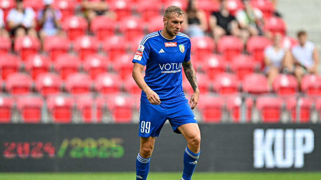 2024.07.21 Tychy
Pilka nozna Betclic 1 Liga sezon 2024/2025
GKS Tychy - Miedz Legnica
N/z Bartosz Kwiecien
Foto PressFocus

2024.07.21 Tychy
Football Polish First League season 2024/2025
GKS Tychy - Miedz Legnica
Bartosz Kwiecien
Credit: PressFocus