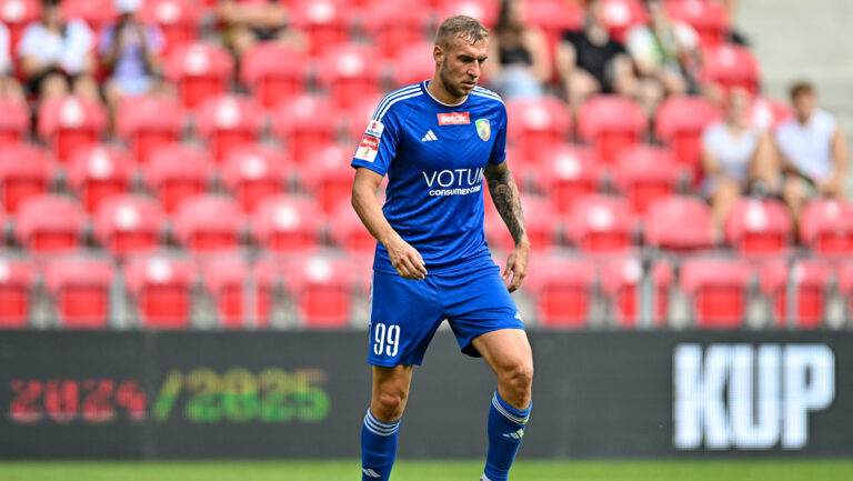 2024.07.21 Tychy
Pilka nozna Betclic 1 Liga sezon 2024/2025
GKS Tychy - Miedz Legnica
N/z Bartosz Kwiecien
Foto PressFocus
2024.07.21 Tychy
Football Polish First League season 2024/2025
GKS Tychy - Miedz Legnica
Bartosz Kwiecien
Credit: PressFocus