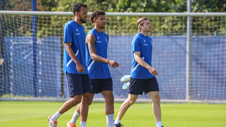 2024.08.28 Poznan
Pilka nozna Media Day oraz trening Lech Poznan
N/z Alex Douglas Bryan Fiabema Daniel Hakans
Foto Pawel Jaskolka / PressFocus

2024.08.28 Poznan
Football Media Day and training session
Credit: Pawel Jaskolka / PressFocus