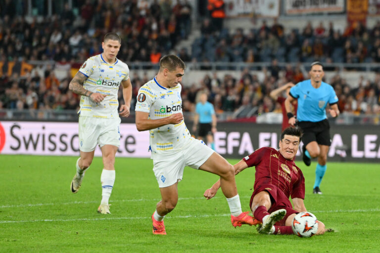 Stadio Olimpico, Roma , Italy - Eldor Shomurodov  of As Romaand Kostyantyn Vivcharenko of FK Dynamo Kyiv during Uefa Europa League Football Match, Roma vs Dynamo Kyiv, 24 Oct 2024 
(Photo by Roberto Ramaccia/Sipa USA)
2024.10.24 Roma
pilka nozna liga europy
AS Roma - Dynamo Kijow
Foto Roberto Ramaccia/SIPA USA/PressFocus

!!! POLAND ONLY !!!