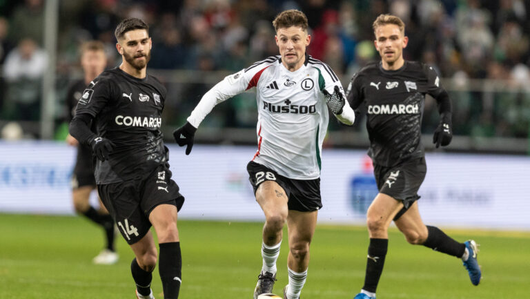 2024.11.23 Warszawa
pilka nozna PKO Ekstraklasa sezon 2024/2025
Legia Warszawa - Cracovia
N/z Ajdin Hasic (Cracovia), Marc Gual (Legia)
Foto Tomasz Jastrzebowski / Foto Olimpik / PressFocus

2024.11.23 Warszawa
Football - Polish PKO Ekstraklasa season 2024/2025
Legia Warszawa - Cracovia
Ajdin Hasic (Cracovia), Marc Gual (Legia)
Credit: Tomasz Jastrzebowski / Foto Olimpik / PressFocus